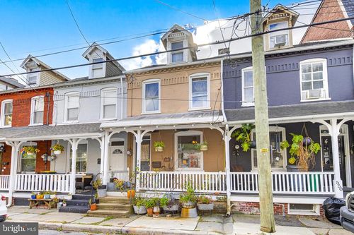 548 Spruce St, LANCASTER, PA, 17603-3353 | Card Image