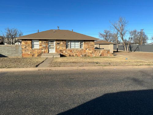 107 Cypress St, Levelland, TX, 79336-4107 | Card Image