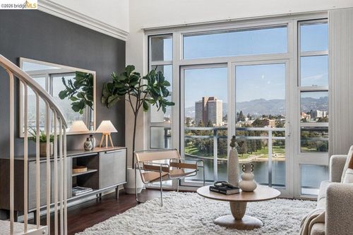 911-1 1 Lakeside Dr, Oakland, CA, 94612 | Card Image