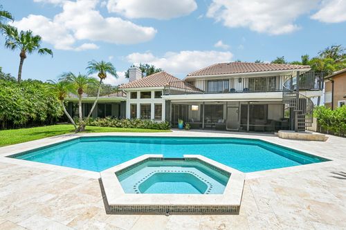 15 Carrick Rd, Palm Beach Gardens, FL, 33418-6837 | Card Image