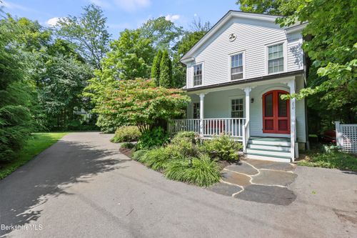 290 Great Barrington Rd, West Stockbridge, MA, 01266-7700 | Card Image