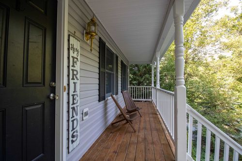 5346 Trevino Dr, MCGAHEYSVILLE, VA, 22840-3209 | Card Image