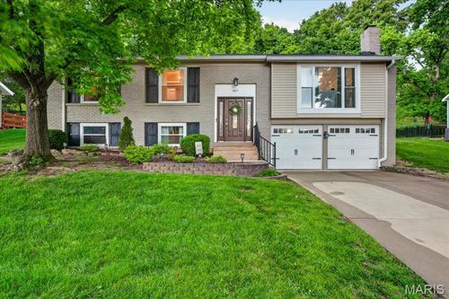 837 Pontoison Dr, Manchester, MO, 63021-6910 | Card Image