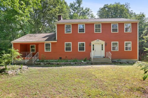 130 Sturbridge Ln, Southport, CT, 06890-1051 | Card Image
