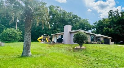 2482 W Fairway Loop, Home with 3 bedrooms, 2 bathrooms and null parking in Citrus Springs FL | Image 3