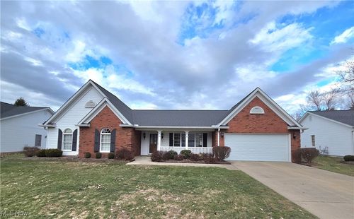 9605 Lismore Ln, Mentor, OH, 44060-4594 | Card Image