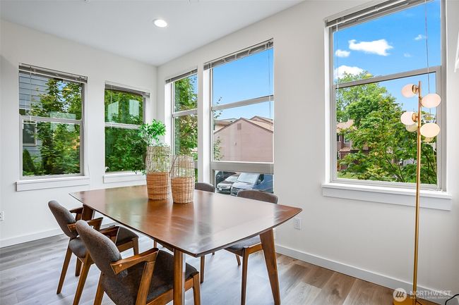 1214 N Northgate Way, Townhouse with 3 bedrooms, 2 bathrooms and 1 parking in Seattle WA | Image 13
