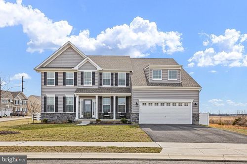663 Gordon House Way, MIDDLETOWN, DE, 19709-9976 | Card Image