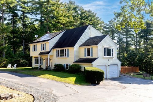 12 Bow St, Carver, MA, 02330-1230 | Card Image
