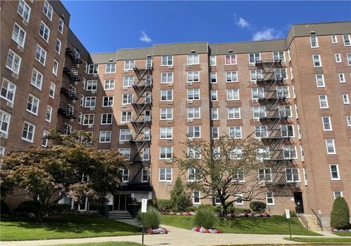 5f-350 Richmond Ter, Staten Island, NY, 10301-1523 | Card Image