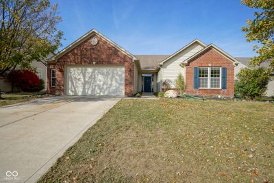 11092 Chandler Way, House other with 3 bedrooms, 2 bathrooms and null parking in Fishers IN | Image 2