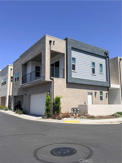 169 Biome, Irvine, CA, 92618-1465 | Card Image