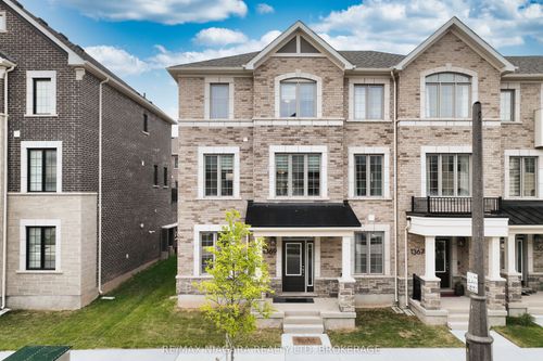 1369 Kobzar Dr, Oakville, ON, L6M5P2 | Card Image