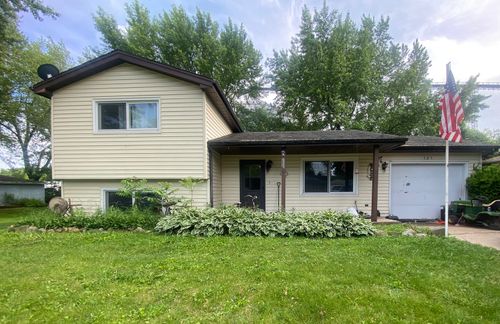 131 Bullard St, Poplar Grove, IL, 61065-8401 | Card Image