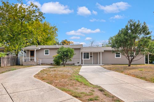 166 El Monte Blvd, San Antonio, TX, 78212-1235 | Card Image