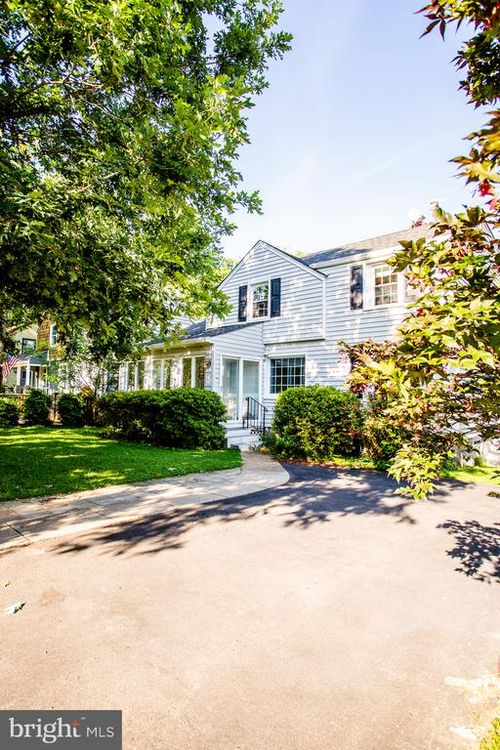 2901 Cherry St, FALLS CHURCH, VA, 22042-2226 | Card Image