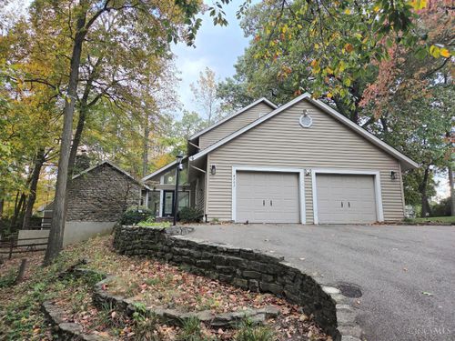 8303 Weller Rd, Cincinnati, OH, 45242 | Card Image