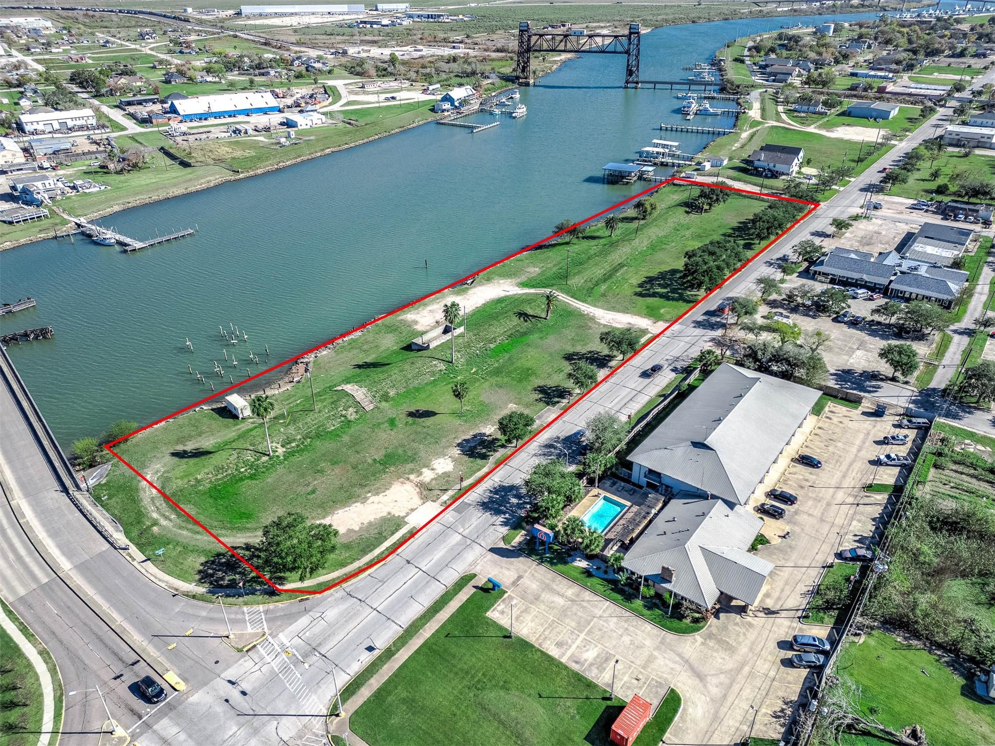 Land in Freeport
