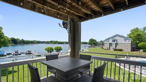1338 Torrence Cir, Davidson, NC, 28036-9401 | Card Image