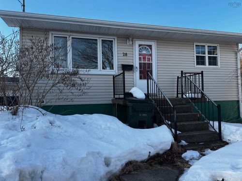 28 Reserve St, Glace Bay, NS, B1A4V8 | Card Image