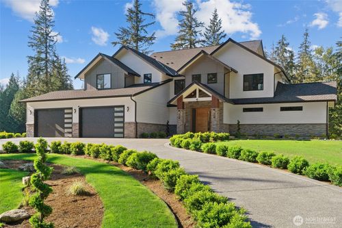 18217 56th St Ne, Snohomish, WA, 98290-4559 | Card Image