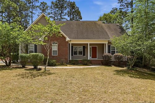 6 Moore Dr, Pinehurst, NC, 28374-8517 | Card Image