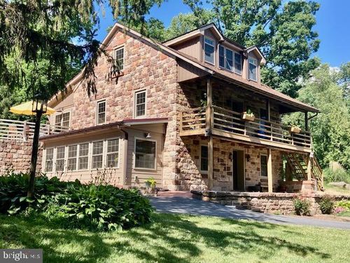 400 Sandy Hill Rd, DENVER, PA, 17517-9452 | Card Image