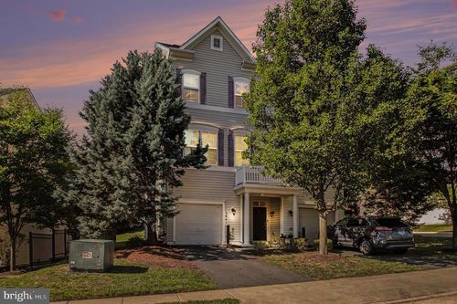 3041 Chinkapin Oak Ln, WOODBRIDGE, VA, 22191-7516 | Card Image