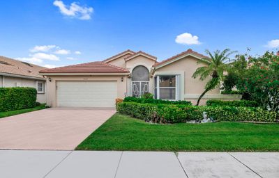 9847 Harbour Lake Circle, House other with 3 bedrooms, 2 bathrooms and null parking in Boynton Beach FL | Image 1