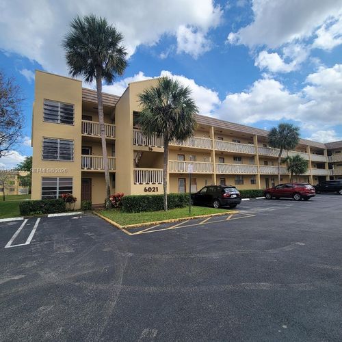 207-6021 Nw 61st Ave, Tamarac, FL, 33319-6279 | Card Image