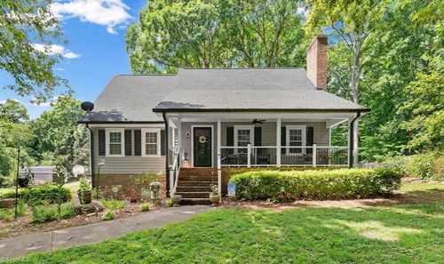 5754 Stanleyville Dr, Winston Salem, NC, 27105-9624 | Card Image