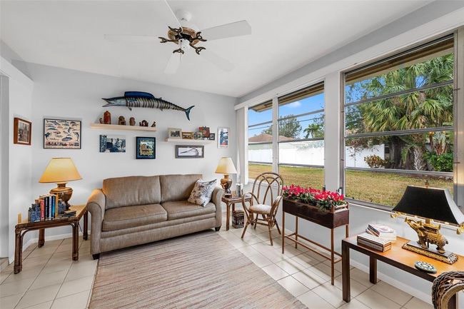 7460 W Country Club Dr N, Condo with 2 bedrooms, 2 bathrooms and null parking in Sarasota FL | Image 22