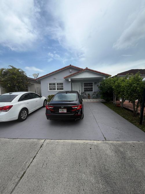 4349 W 10th Ave, Hialeah, FL, 33012-7209 | Card Image