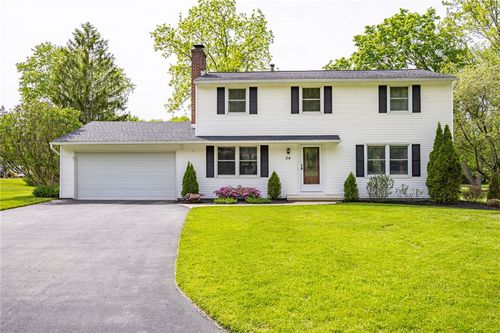 54 Maple Leaf Cir, Penfield, NY, 14526-1716 | Card Image