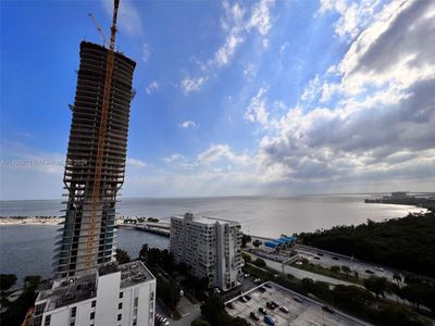 2007 - 2475 Brickell Ave, Condo with 2 bedrooms, 2 bathrooms and null parking in Miami FL | Image 3