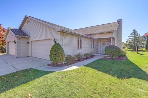 4911 Elmer Lane, Manitowoc, WI, 54220 | Card Image