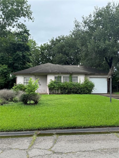 5050 Nassau Rd, Houston, TX, 77021-2916 | Card Image