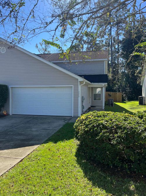 2589 Chandalar Ln, Tallahassee, FL, 32311-6404 | Card Image