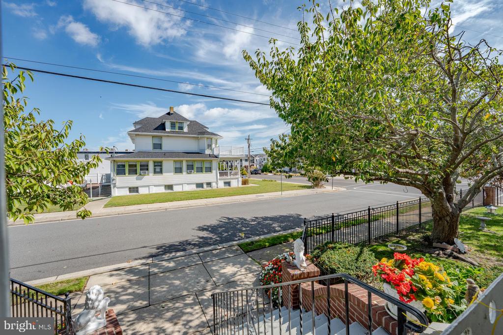 Residential in WILDWOOD CREST 5