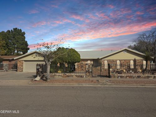 14829 Kingston Dr, Horizon City, TX, 79928-7210 | Card Image