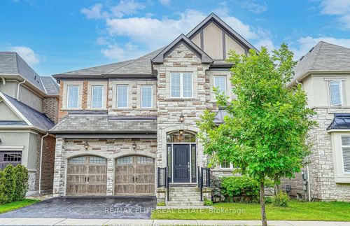 105 Bridgepointe Crt, Aurora, ON, L4G3H8 | Card Image