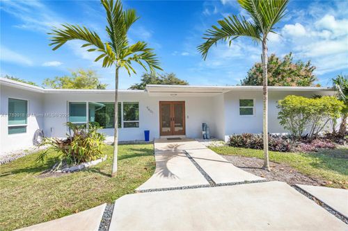 9401 Sw 69th Ct, Pinecrest, FL, 33156-3013 | Card Image