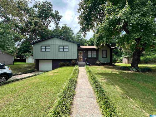2216 2nd Pl Ne, Center Point, AL, 35215-3748 | Card Image