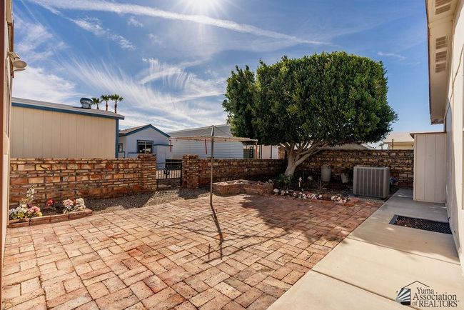 13517 E 53 Rd Ln, House other with 3 bedrooms, 2 bathrooms and 1 parking in Yuma AZ | Image 23