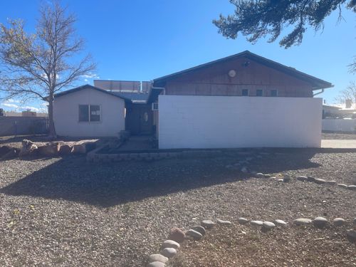 806 El Olmo Ct Se, Rio Rancho, NM, 87124-1215 | Card Image