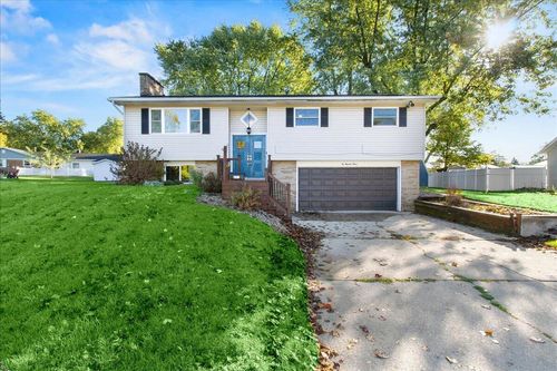 612 Hillcrest Dr, Bellefontaine, OH, 43311-2825 | Card Image