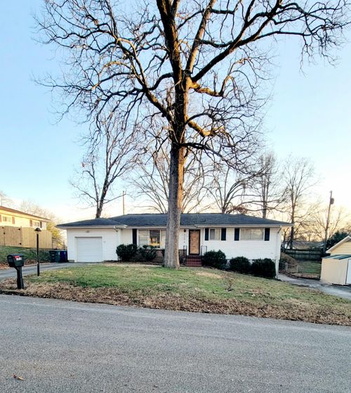 1218 Cranbrook Drive, Hixson, TN, 37343 | Card Image