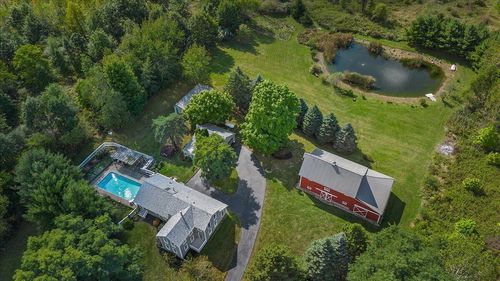 19196 Cleveland Ave, Galien, MI, 49113-9723 | Card Image