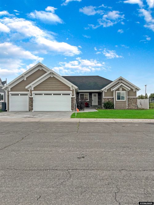 211 Connors Way, Lyman, WY, 82937-5036 | Card Image