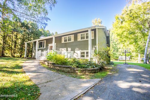 506 Gale Ave, Pittsfield, MA, 01201-5819 | Card Image